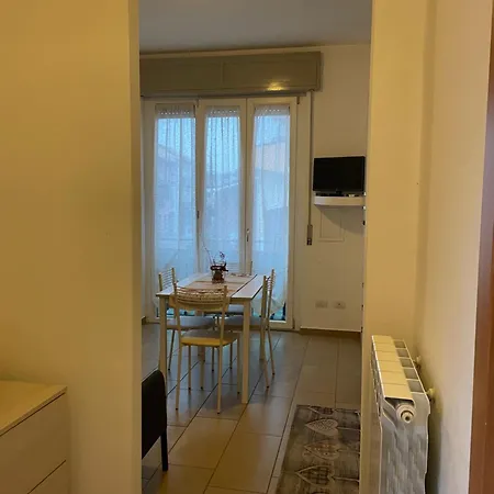 Apartment Nuovo E Moderno Cesano Maderno
