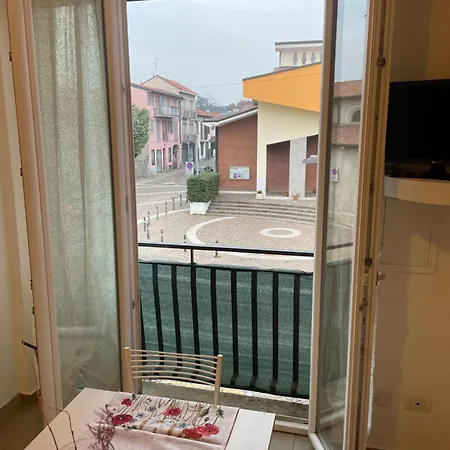 Nuovo E Moderno Apartment